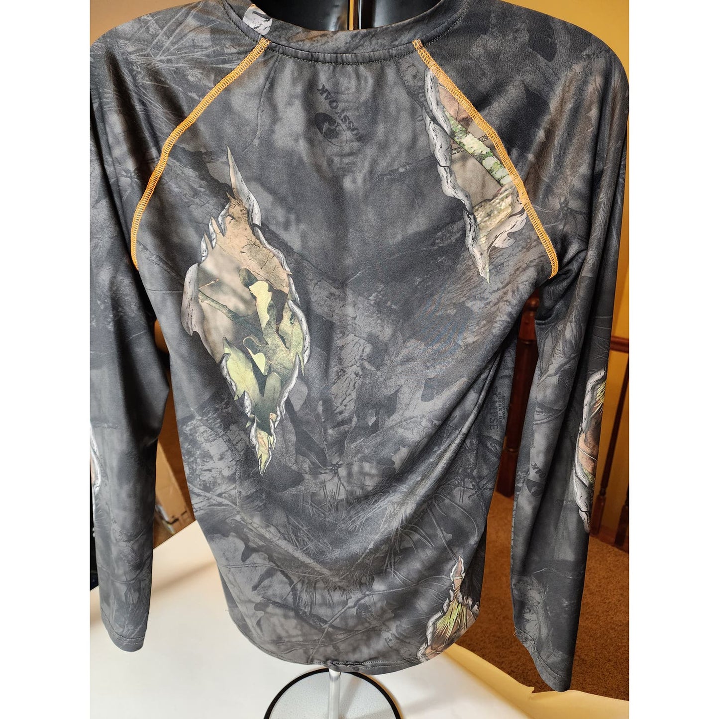 Mossy Oak Shirt Long Sleeve Mens Small Camo Hunting Apparel Outdoor Clothing