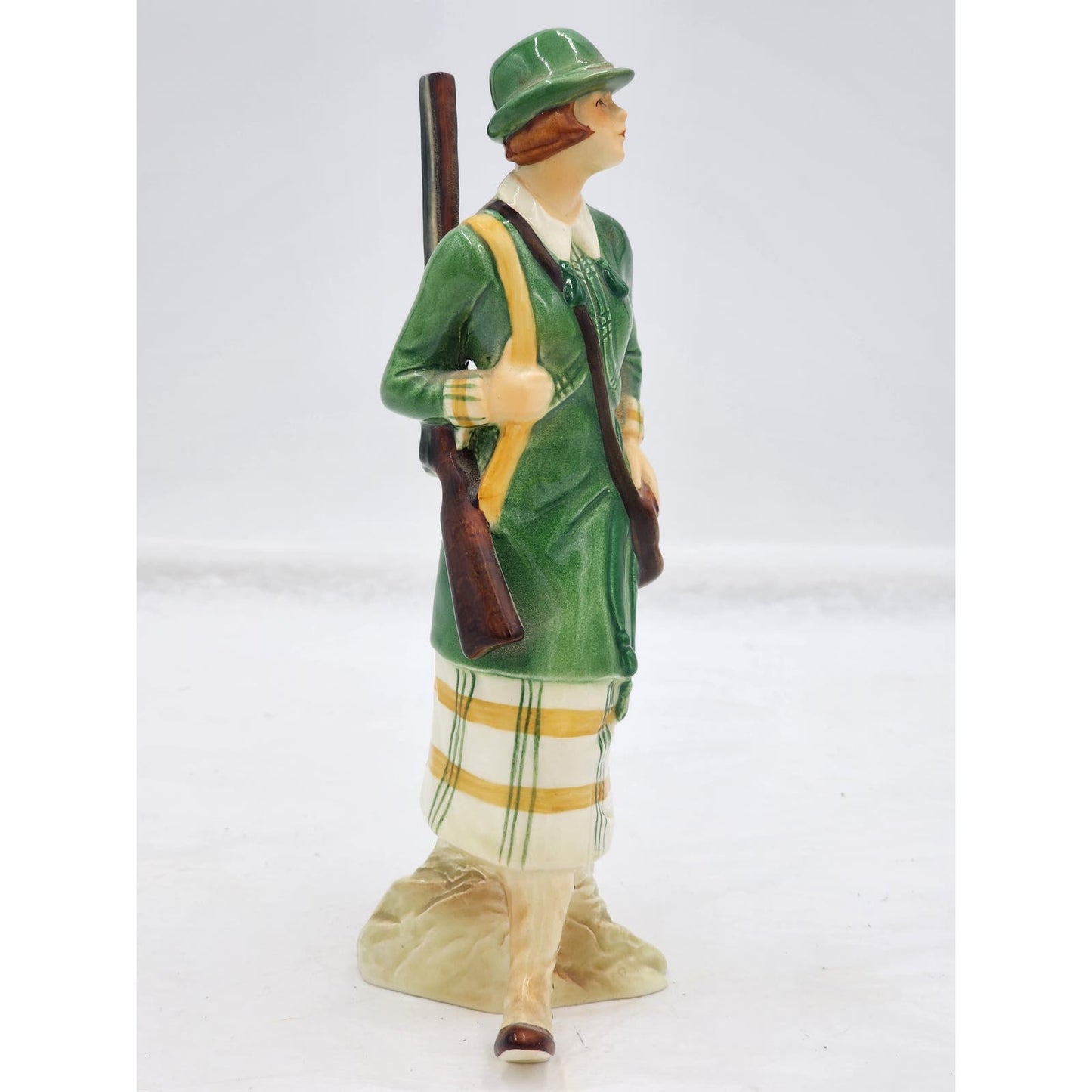 Goebel West Germany To The Hunt 1913 Female European Hunting Figurine 8"