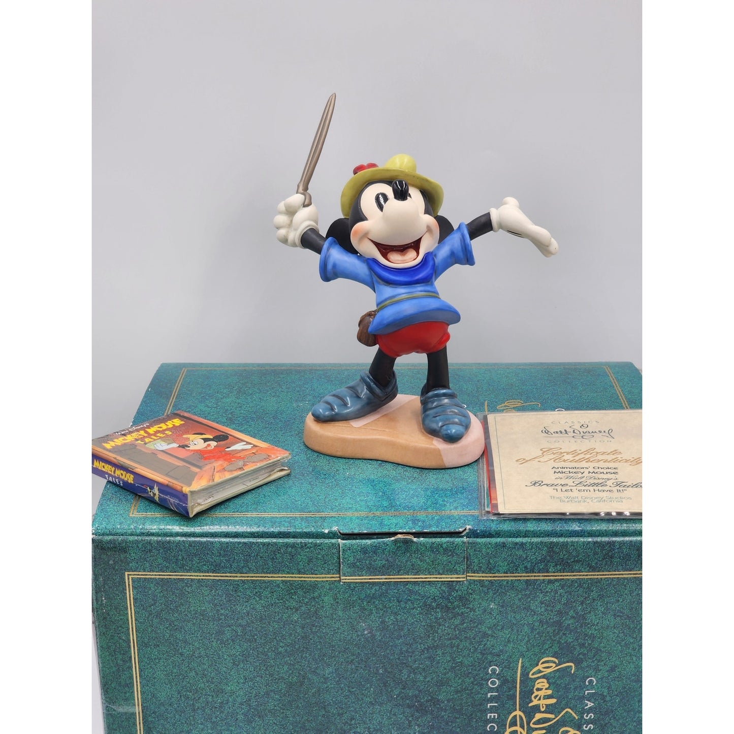 WDCC Mickey Mouse Brave Little Tailor I Let 'em Have It 1993 Members COA Box