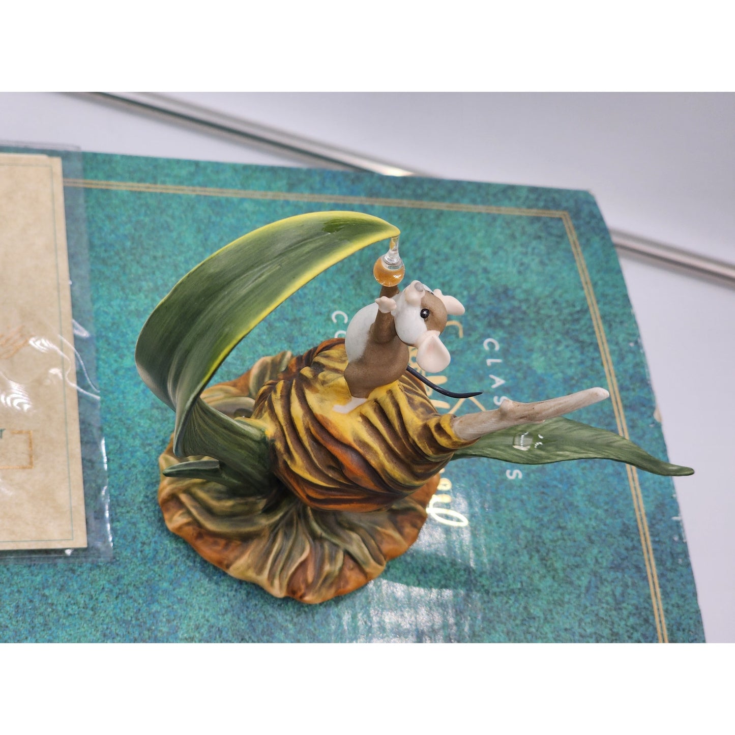 WDCC Bambi "Little April Shower" Field Mouse 50th Anniversary Raindrop Box COA