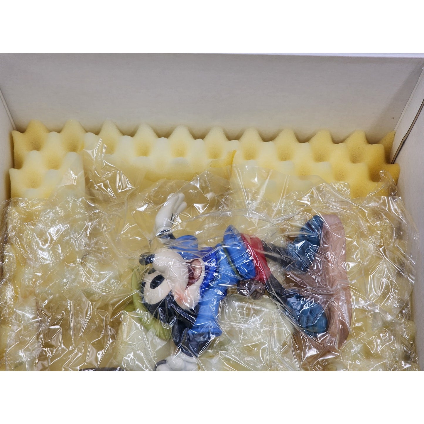 WDCC Mickey Mouse Brave Little Tailor I Let 'em Have It 1993 Members COA Box