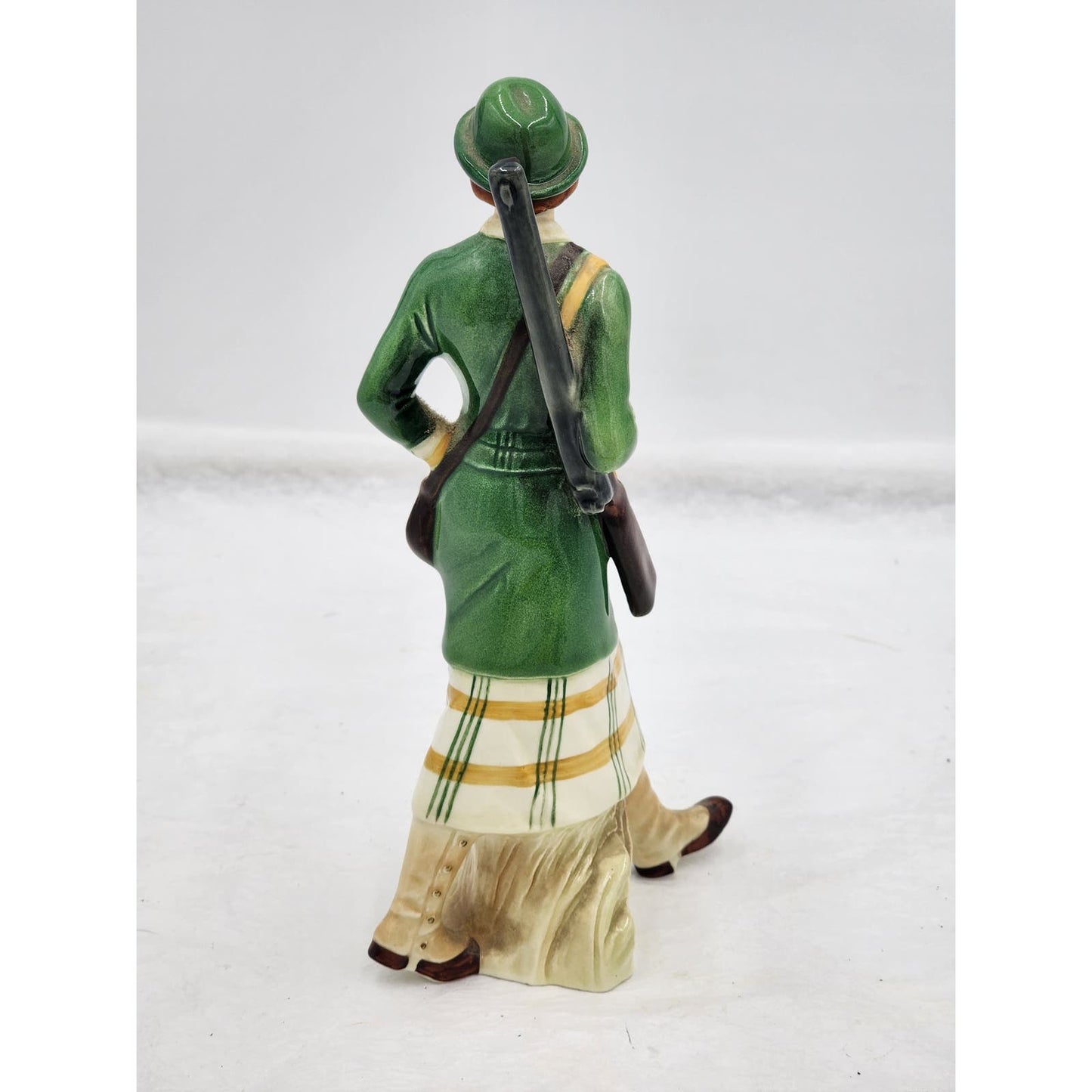 Goebel West Germany To The Hunt 1913 Female European Hunting Figurine 8"