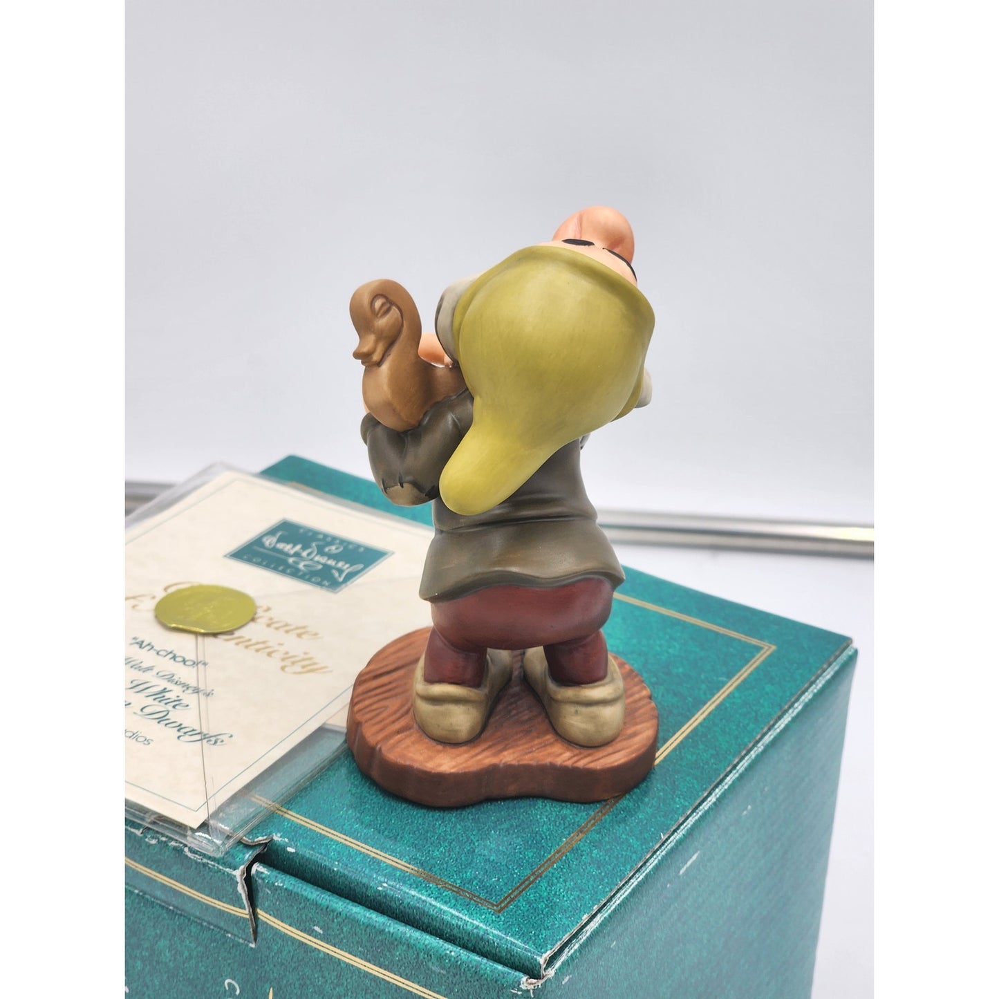 WDCC Sneezy Snow White Seven Dwarfs “Ah-Choo!” Disney Retired Vintage COA Box
