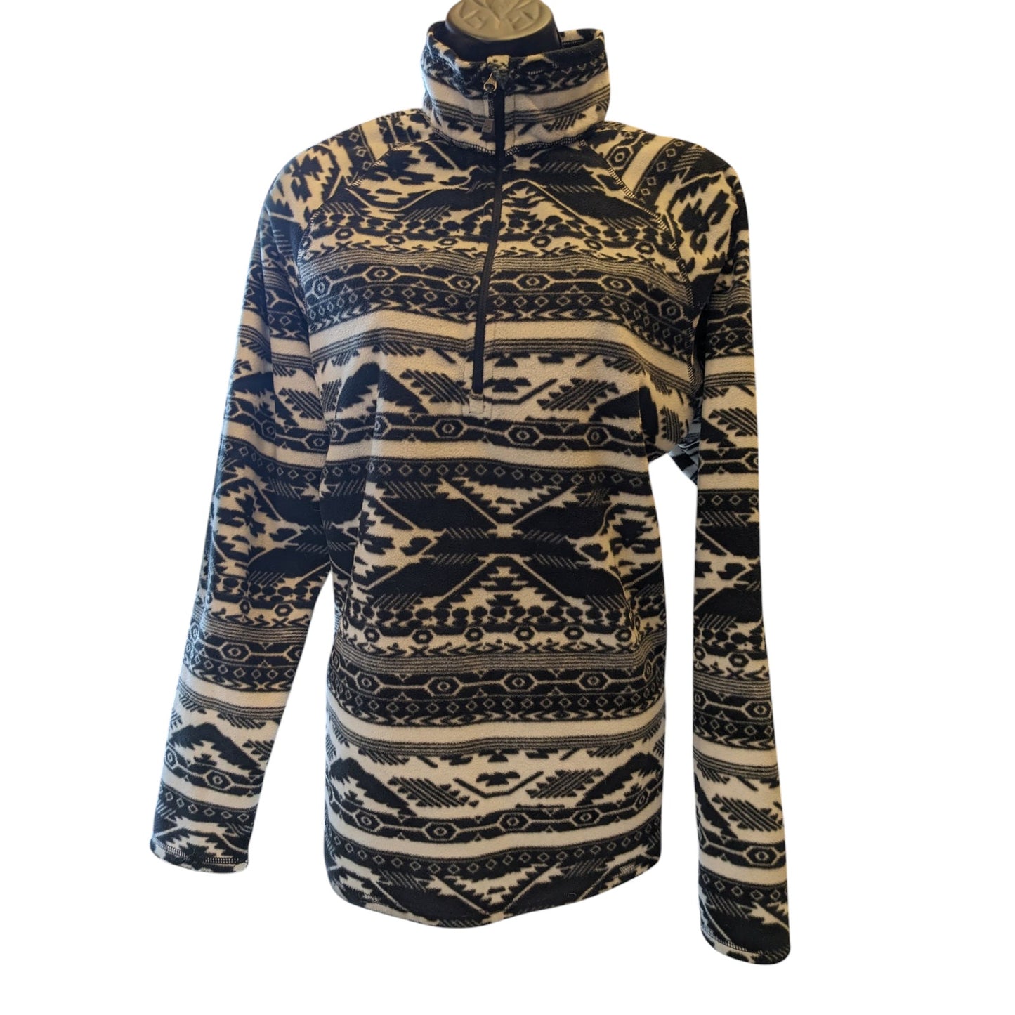 Eddie Bauer Sweater Womens XL Fleece Pullover Aztec Tribal Black White Cozy Warm