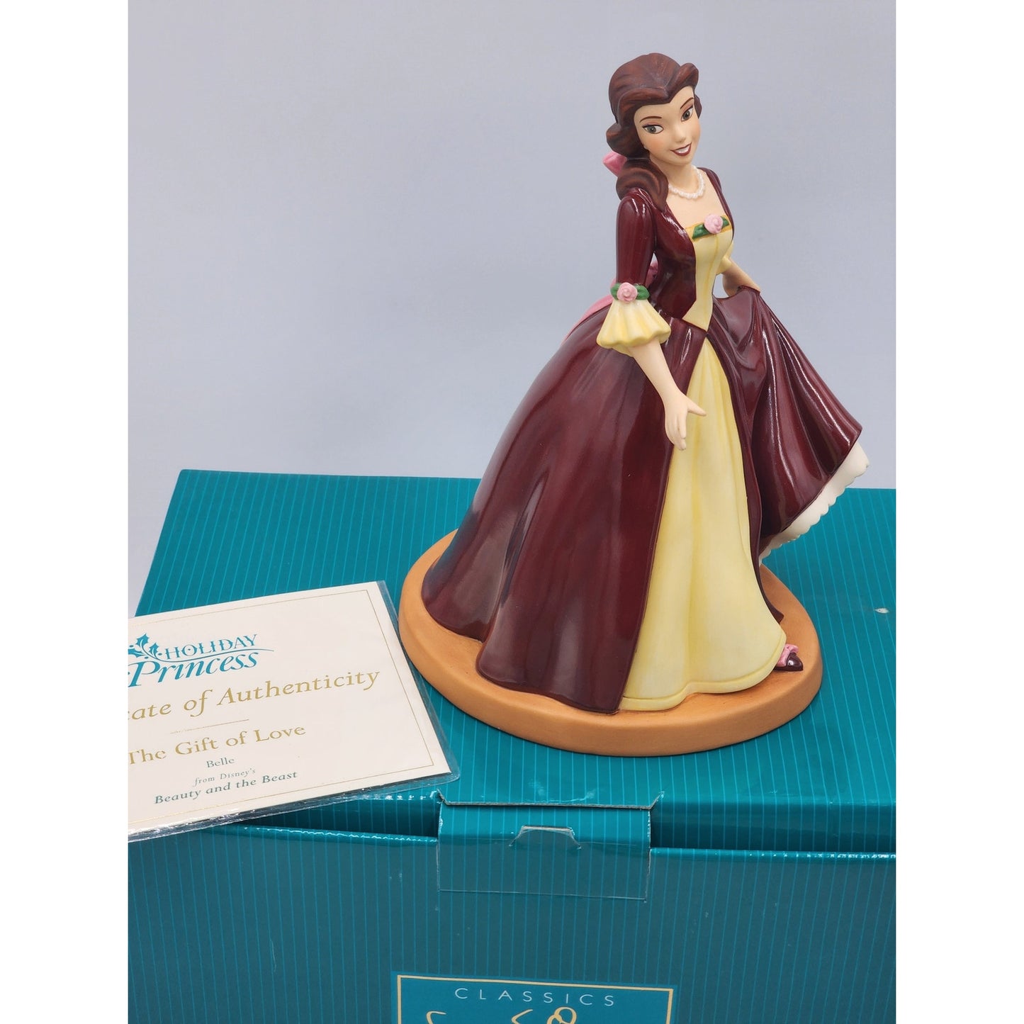 WDCC Belle Holiday Princess Gift of Love Beauty Beast Disney Retired COA Box