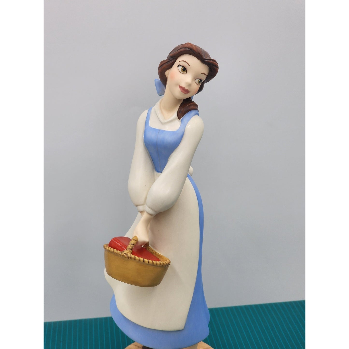 WDCC Belle Dreaming of a Great Wide Somewhere Beauty Beast 10th Anniversary COA