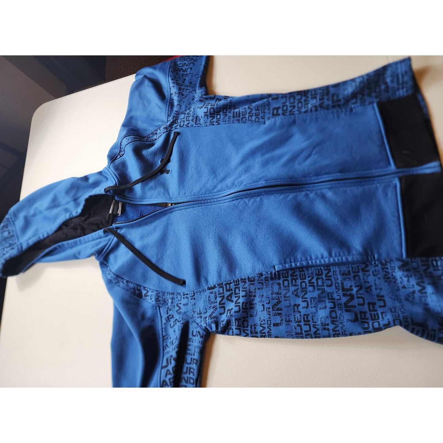 Under Armour Hoodie Men Small Women Medium Zip Sweatshirt Jacket Gym Drawstring