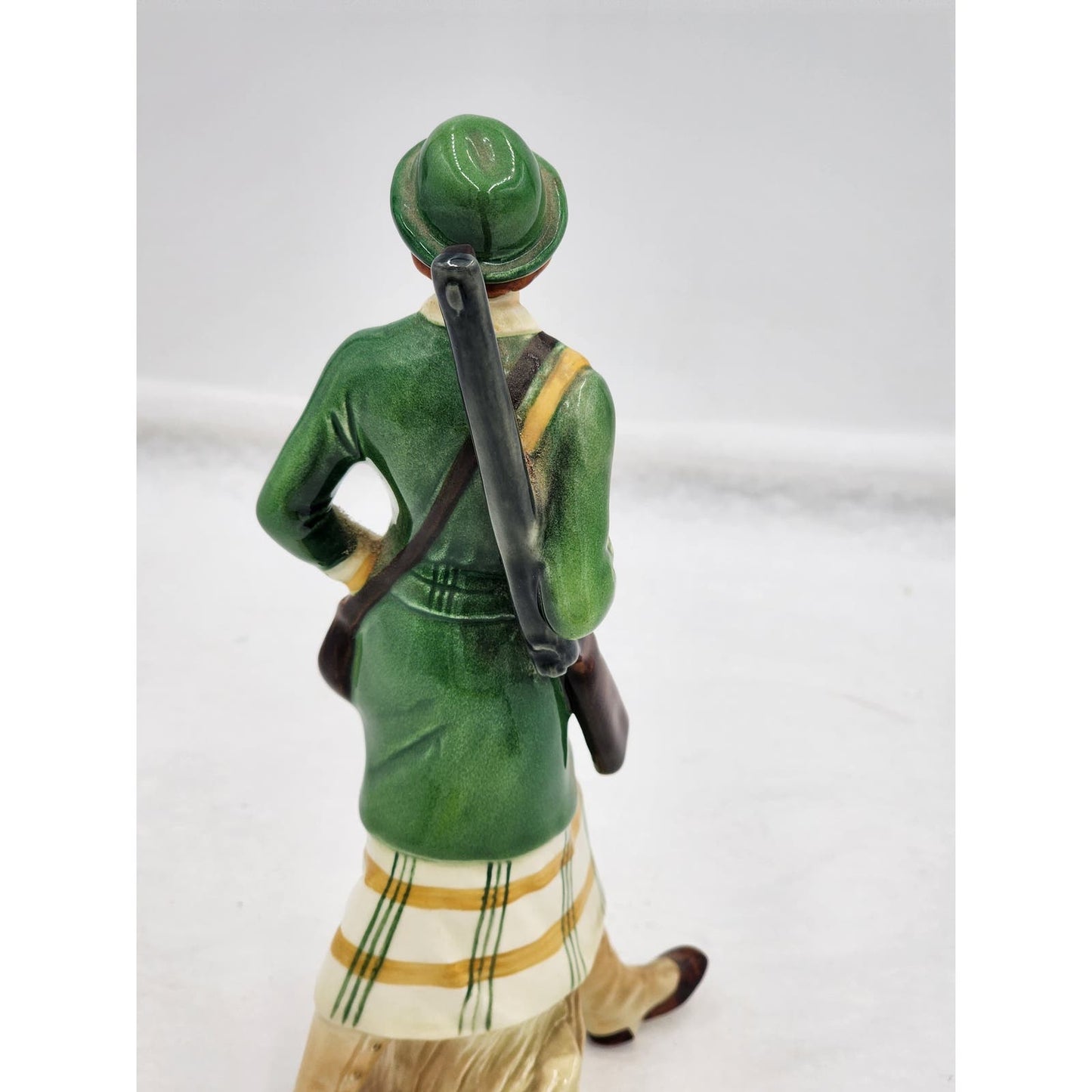 Goebel West Germany To The Hunt 1913 Female European Hunting Figurine 8"