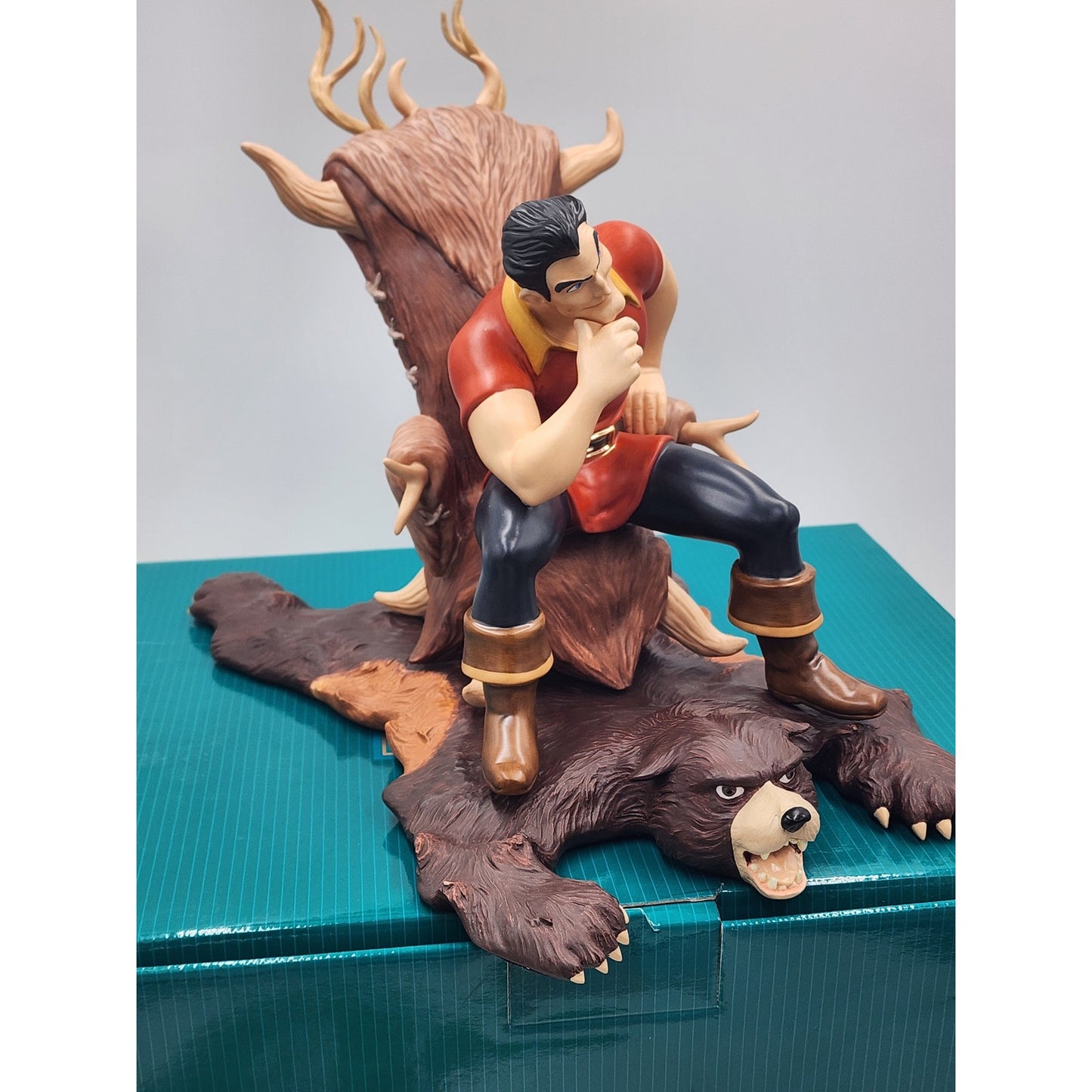 WDCC Gaston Scheming Suitor Beauty and the Beast Disney Villains COA Box Disney