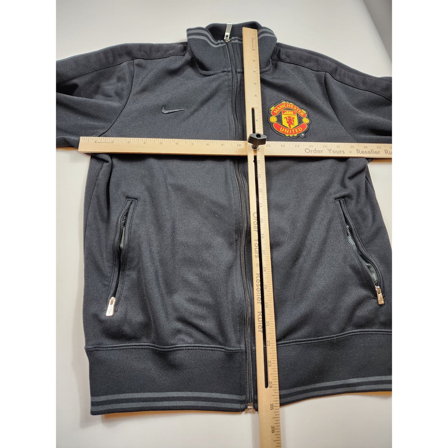 Nike Manchester United Sweater Jacket Full Zip Up DHL Womens Medium Track Train