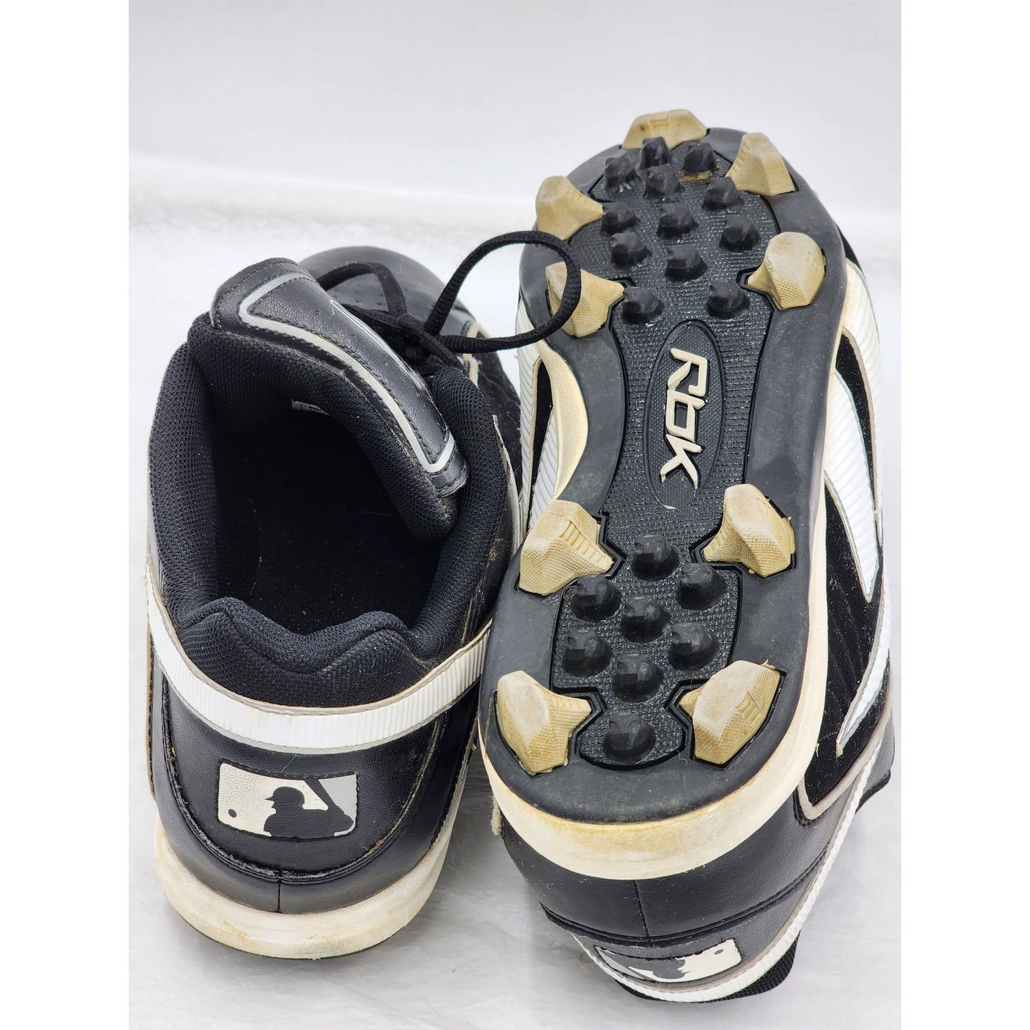 Reebok Shoes Mens Size 11 Baseball Cleats Black White Athletic Sports