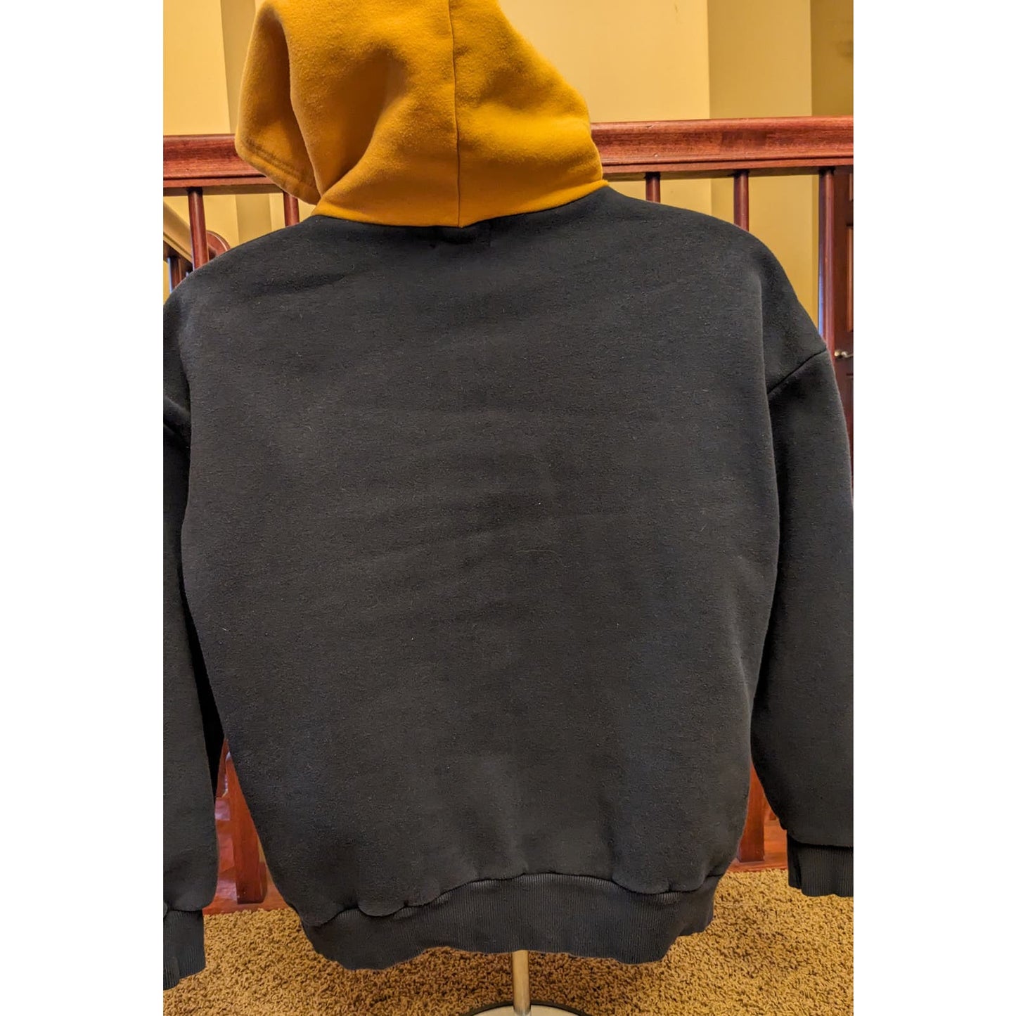Leon Gosister Mens Small Hoodie Yellow Black Pullover Long Sleeve Streetwear