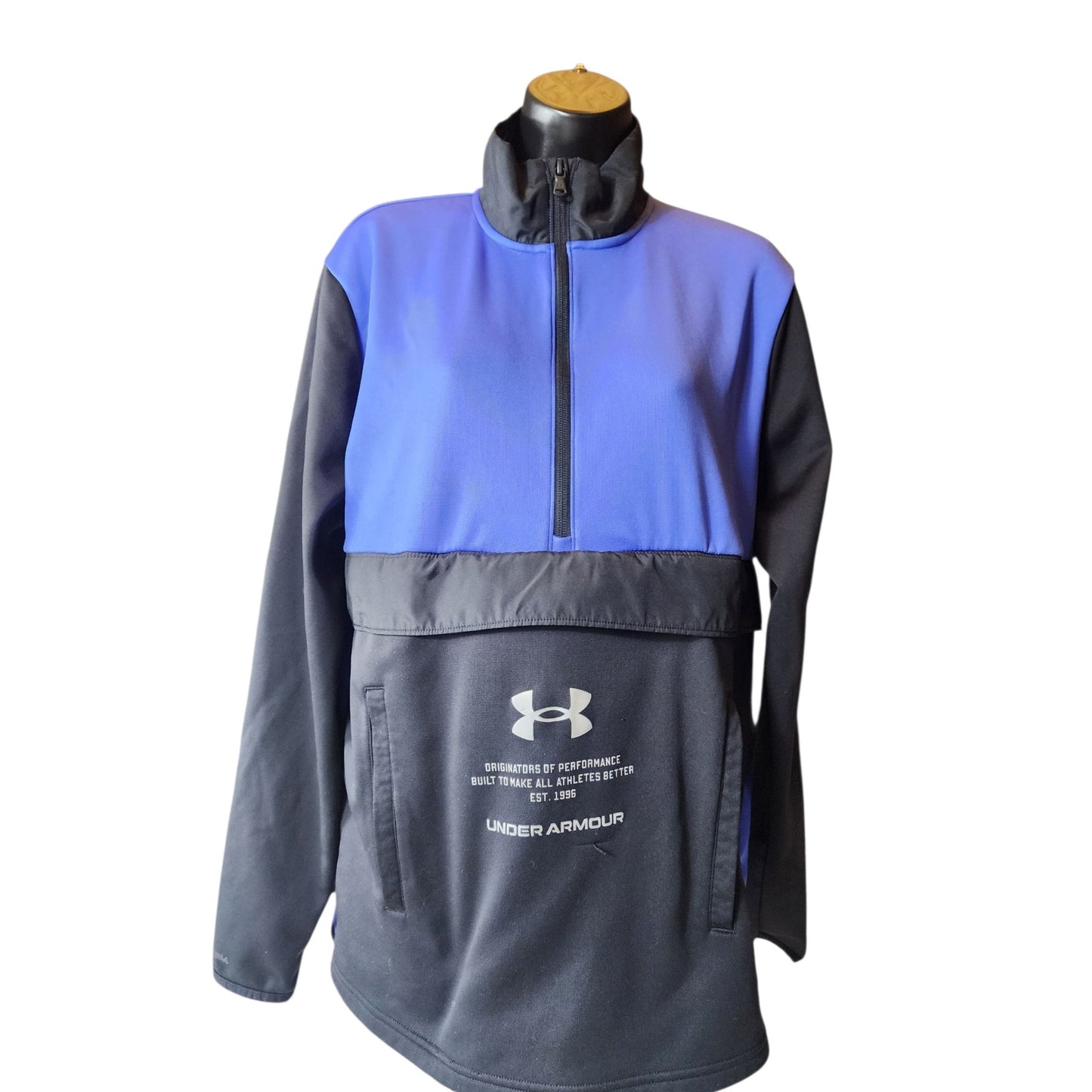 Under Armour ColdGear Mens Medium Pullover Athletic Sweatshirt Kangaroo Pocket
