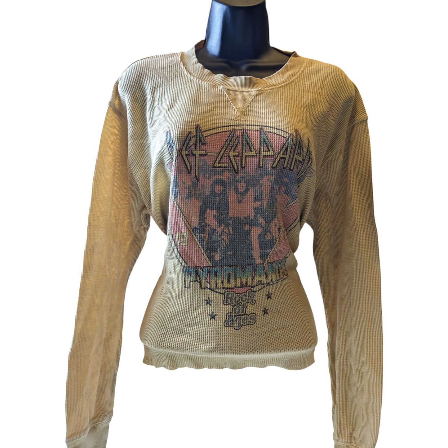 Def Leppard Pyromania Long Sleeve Thermal Top Womens Medium Band Graphic Shirt