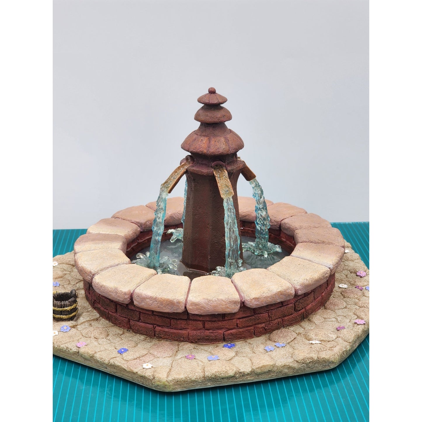 WDCC Beauty and the Beast Fountain Village 1210978 Waterfall Vintage Box COA