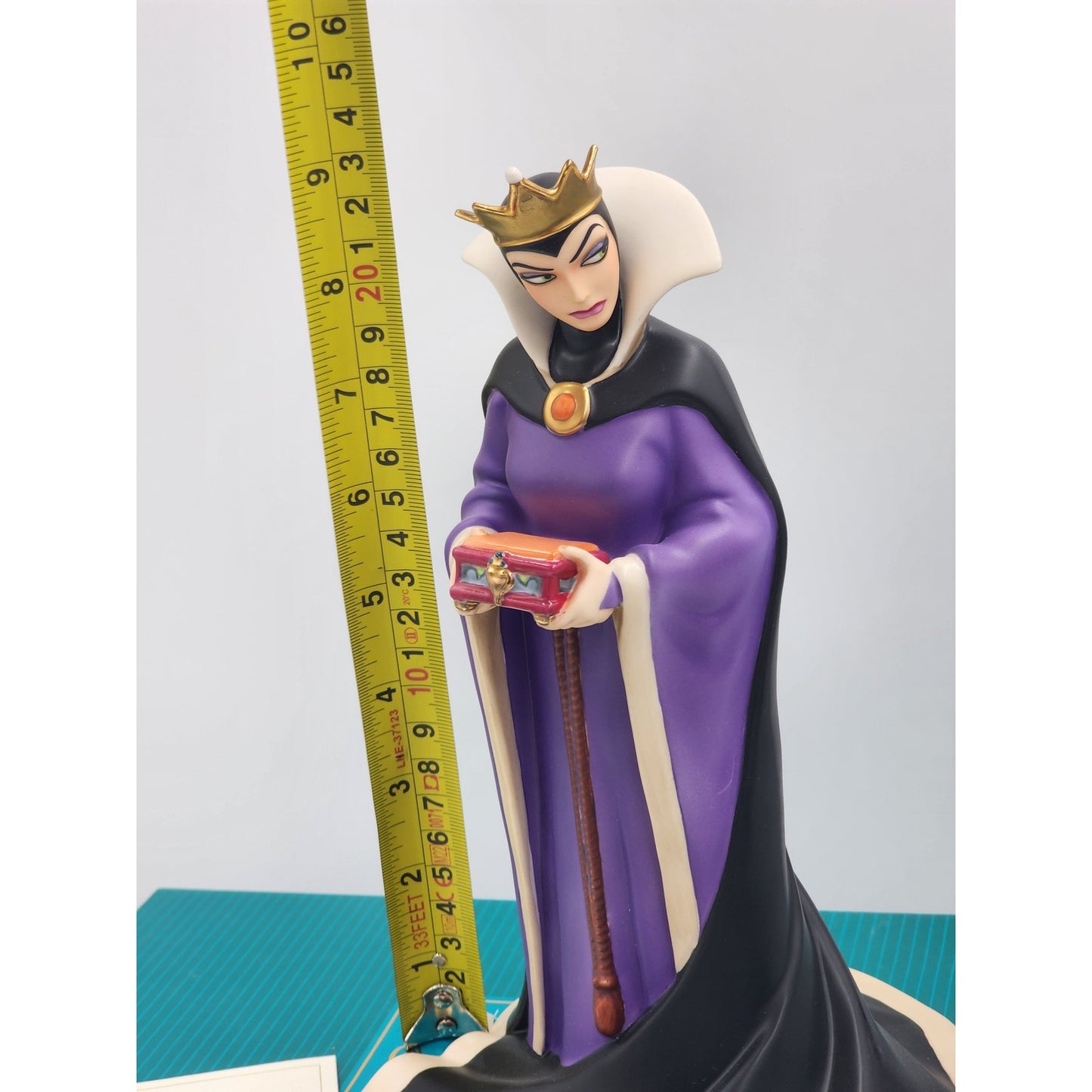 WDCC Snow White Evil Queen Bring Back Her Heart Figurine 90s Villains COA Box