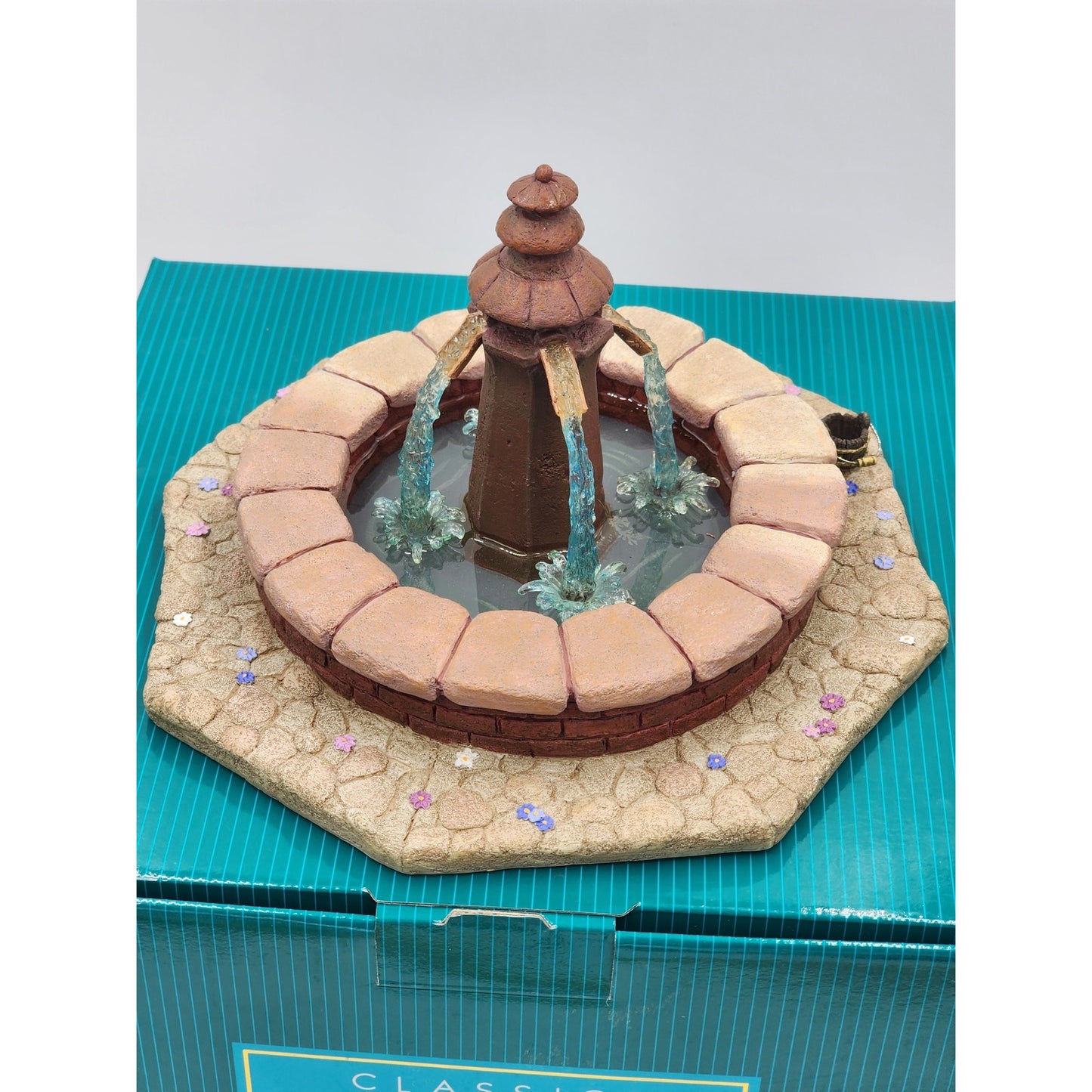 WDCC Beauty and the Beast Fountain Village 1210978 Waterfall Vintage Box COA