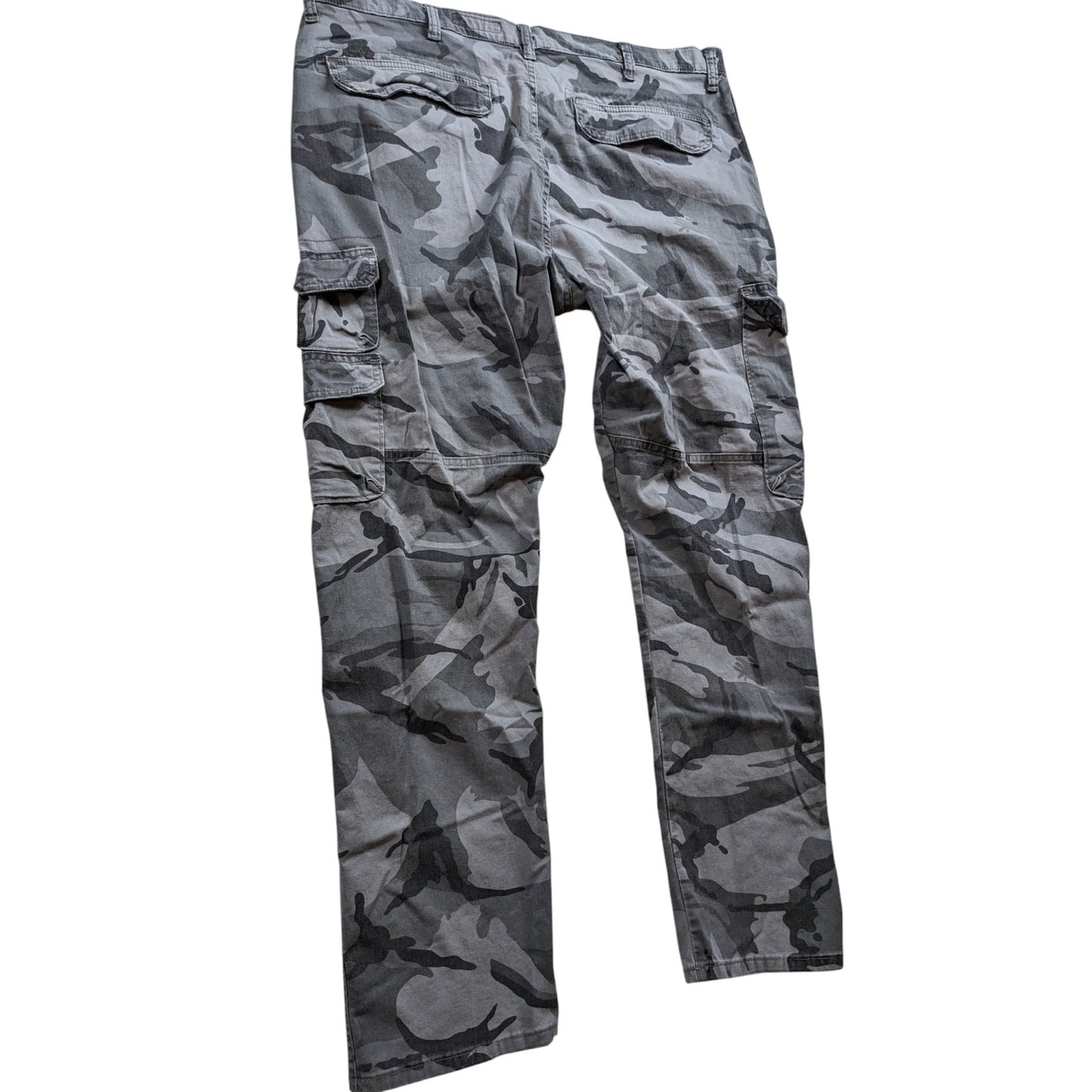Wrangler Cargo Pants Men Size 40x32 Gray Camouflage Regular Taper Stretch Cotton