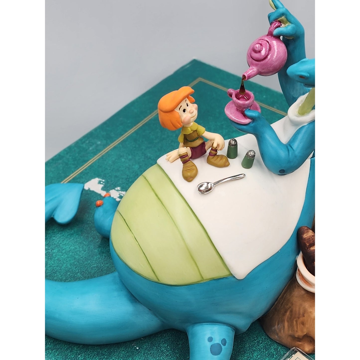 WDCC Reluctant Dragon Boy Tea More The Merrier LE Vintage Disney Retired COA Box