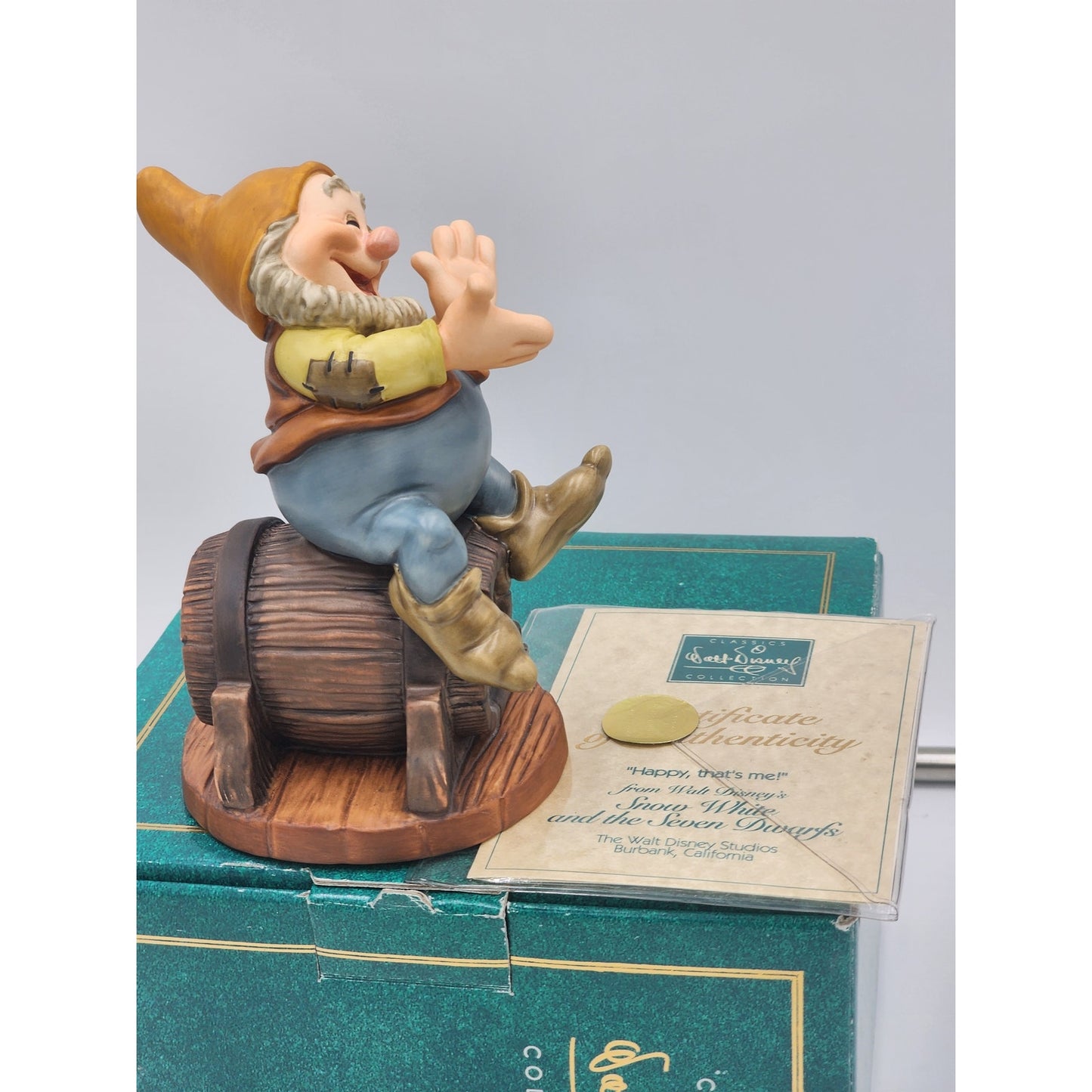 WDCC Happy Snow White Seven Dwarfs "Happy that's me!" Disney Retired COA Box