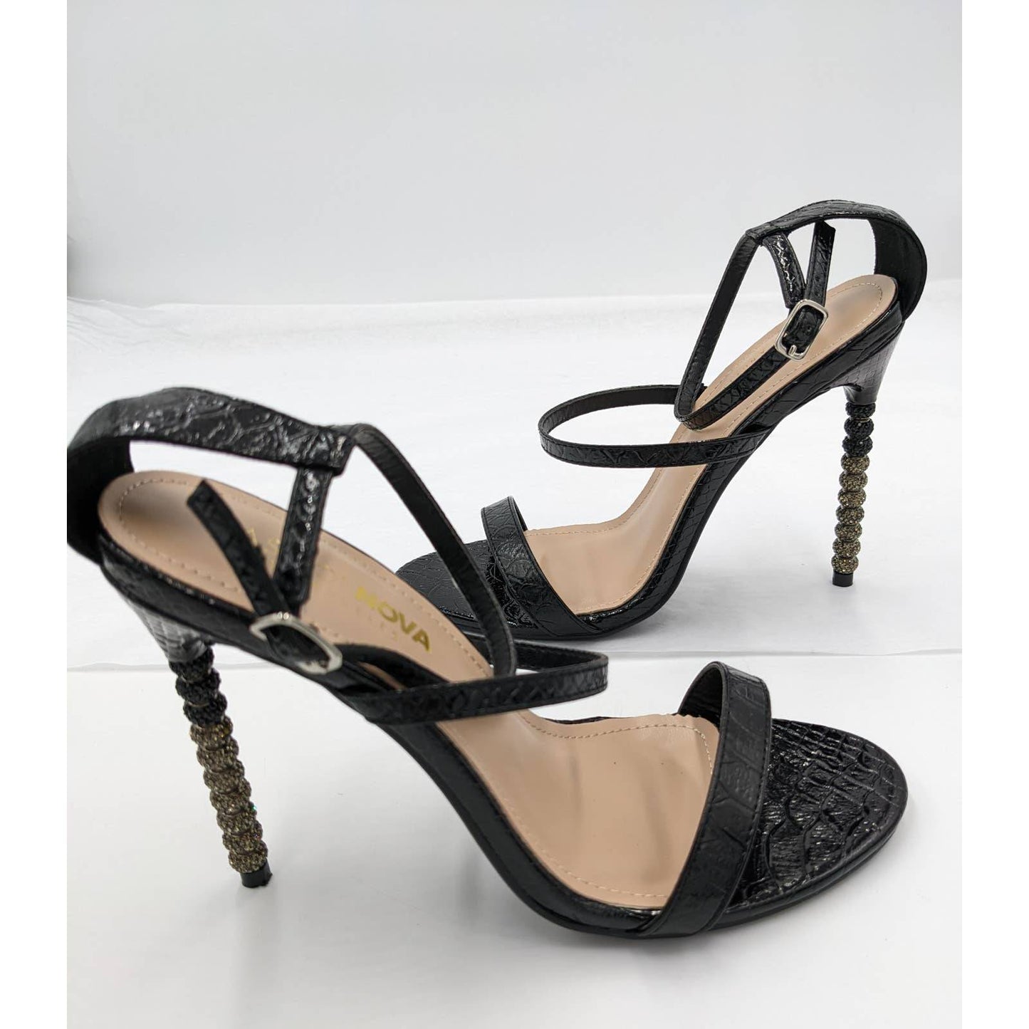 Fashion Nova Adjustable Ankle Strap Open Toe Black Heels Womes Size 7.5