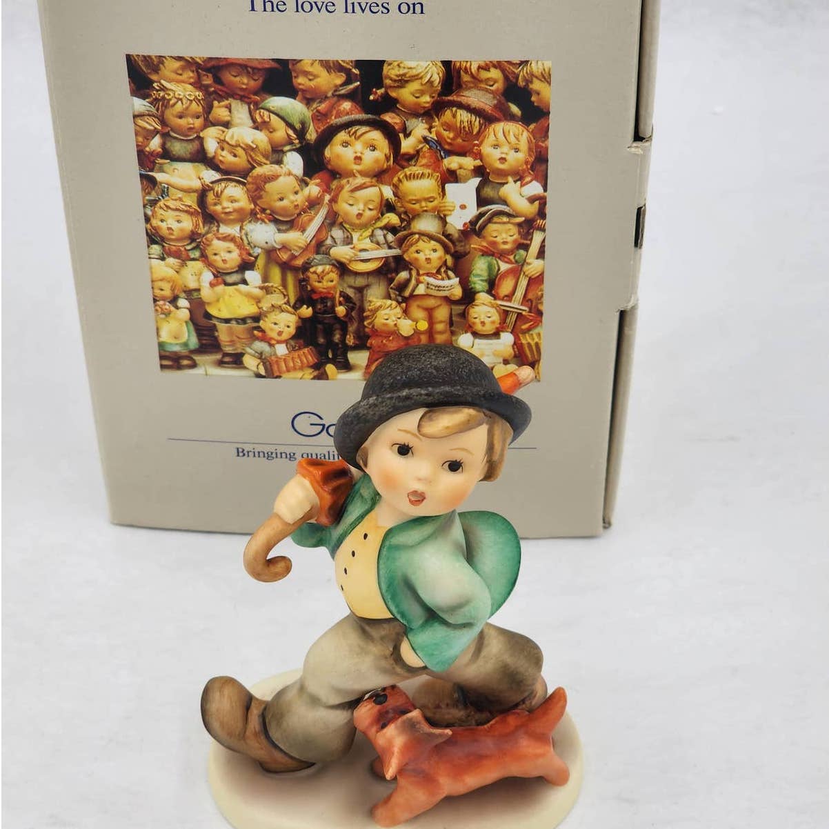 Vintage Goebel 1984 MJ Hummel Strolling Along With Box Hum 5 #988 W. Germany