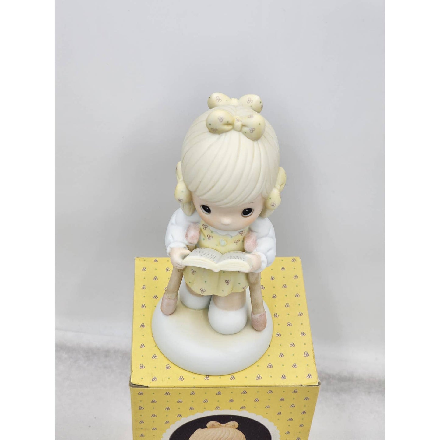 Precious Moments He Walks With Me 107999 Easter 1987 Special Edition Box Tags