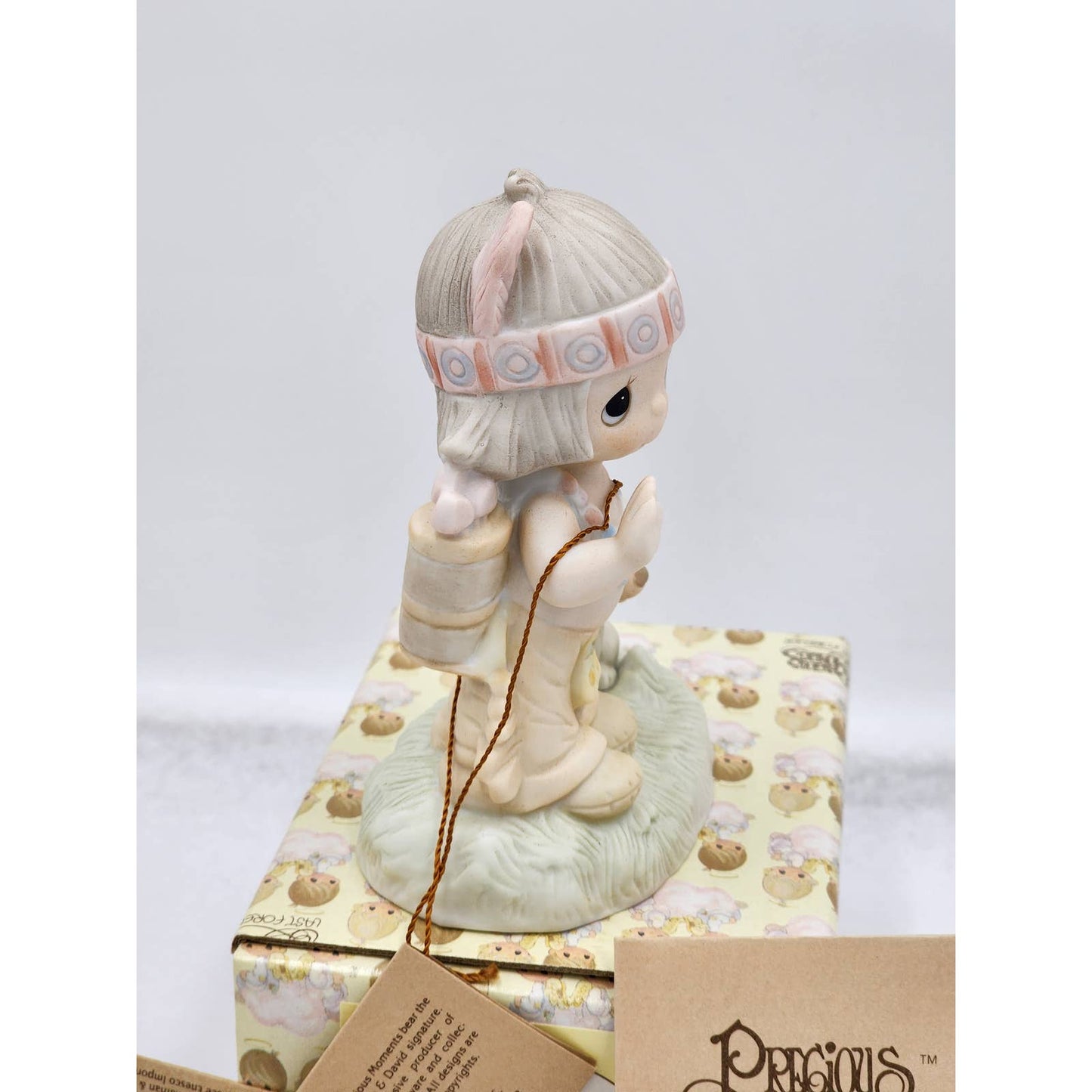 Precious Moments Figurine O How I Love Jesus E-1380/B 1978 Box Tags