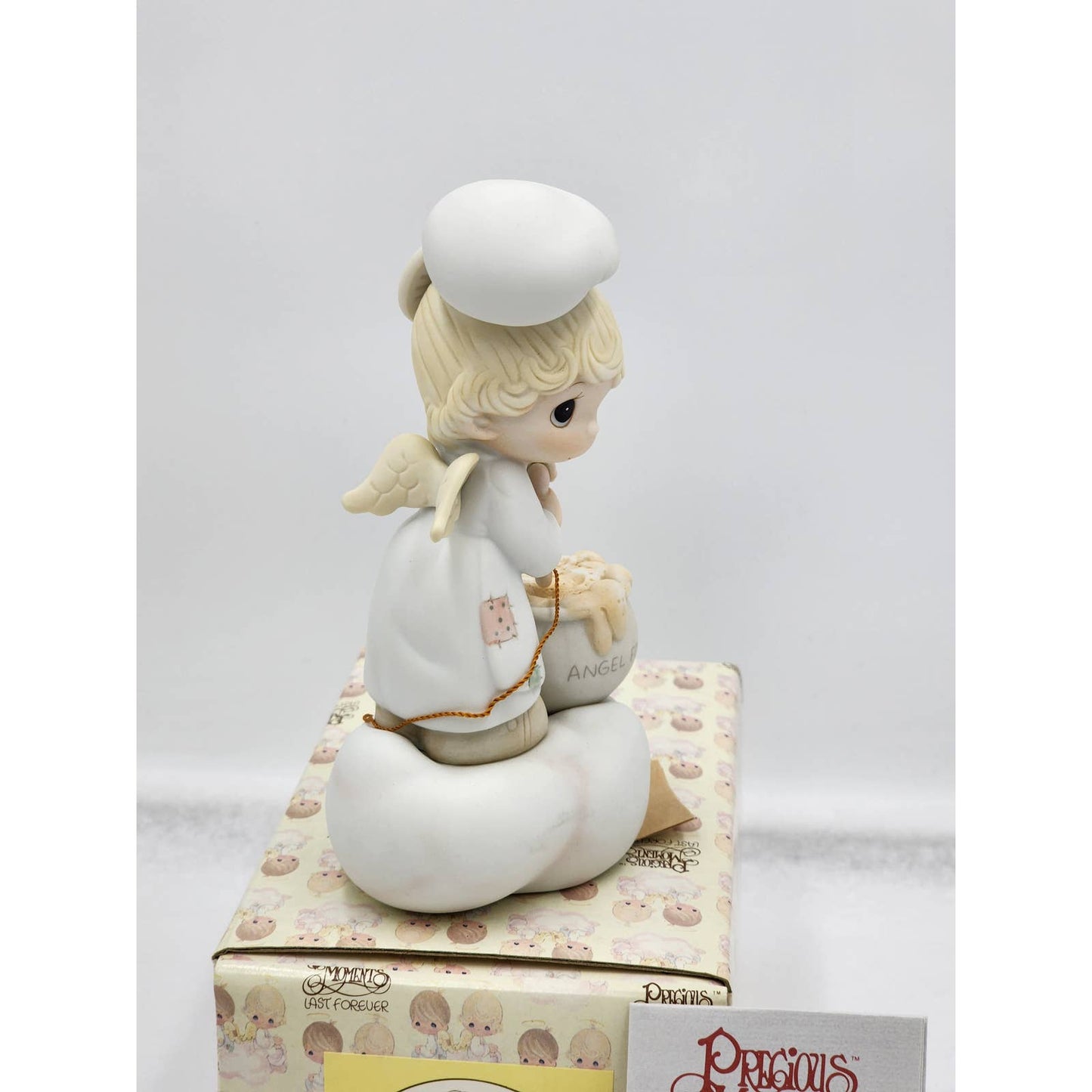 Precious Moments Figurine Taste See That The Lord Is Good E-9274 Angel Box Tags