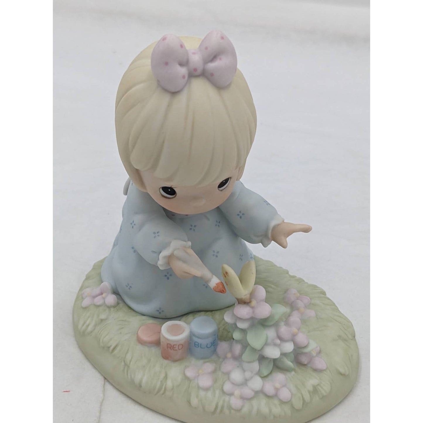 Precious Moments Members Only Figurine God Bless You For Touching My Life W/Box
