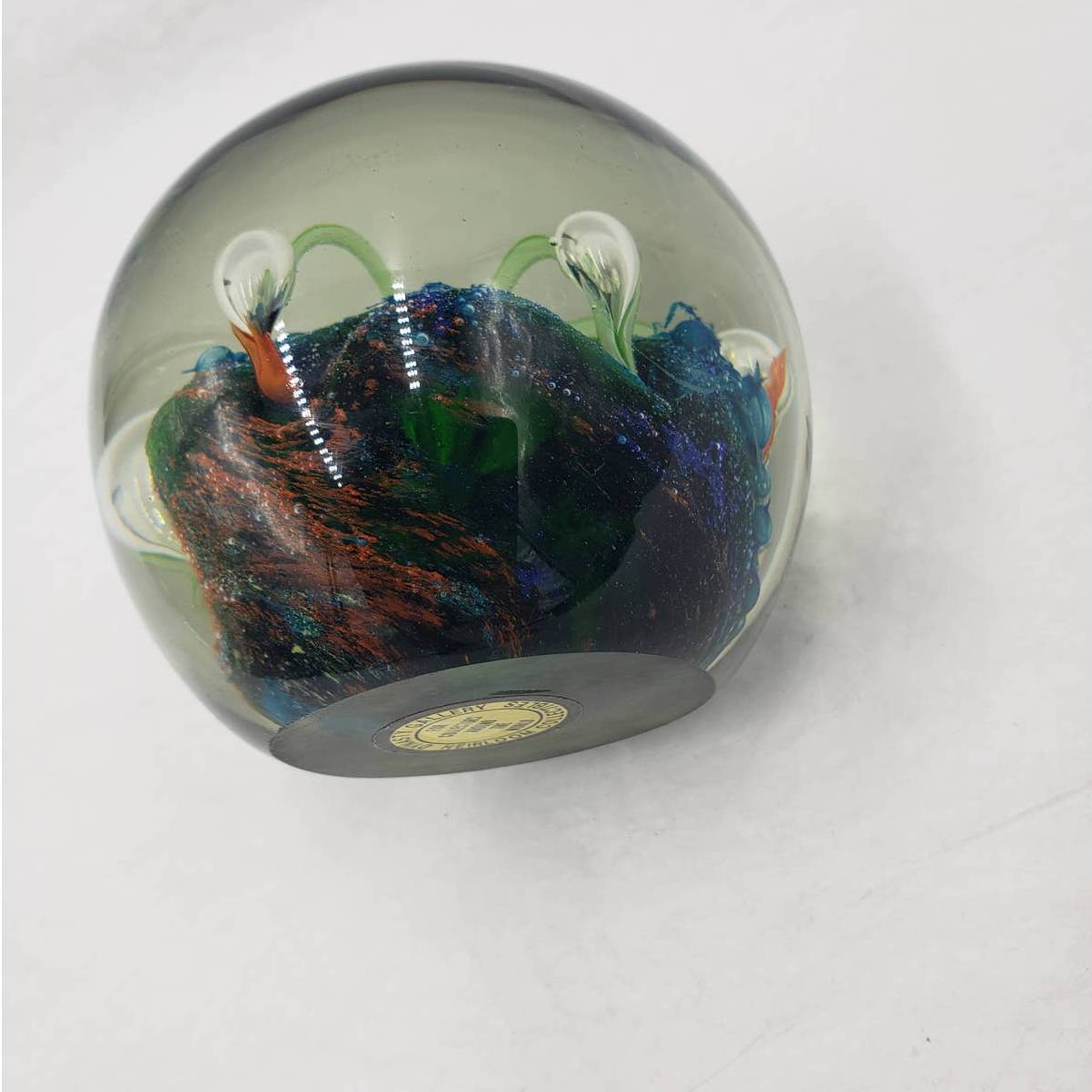 Stunning Dynasty Gallery Art Glass Heirloom Collectibles Decor Paperweight