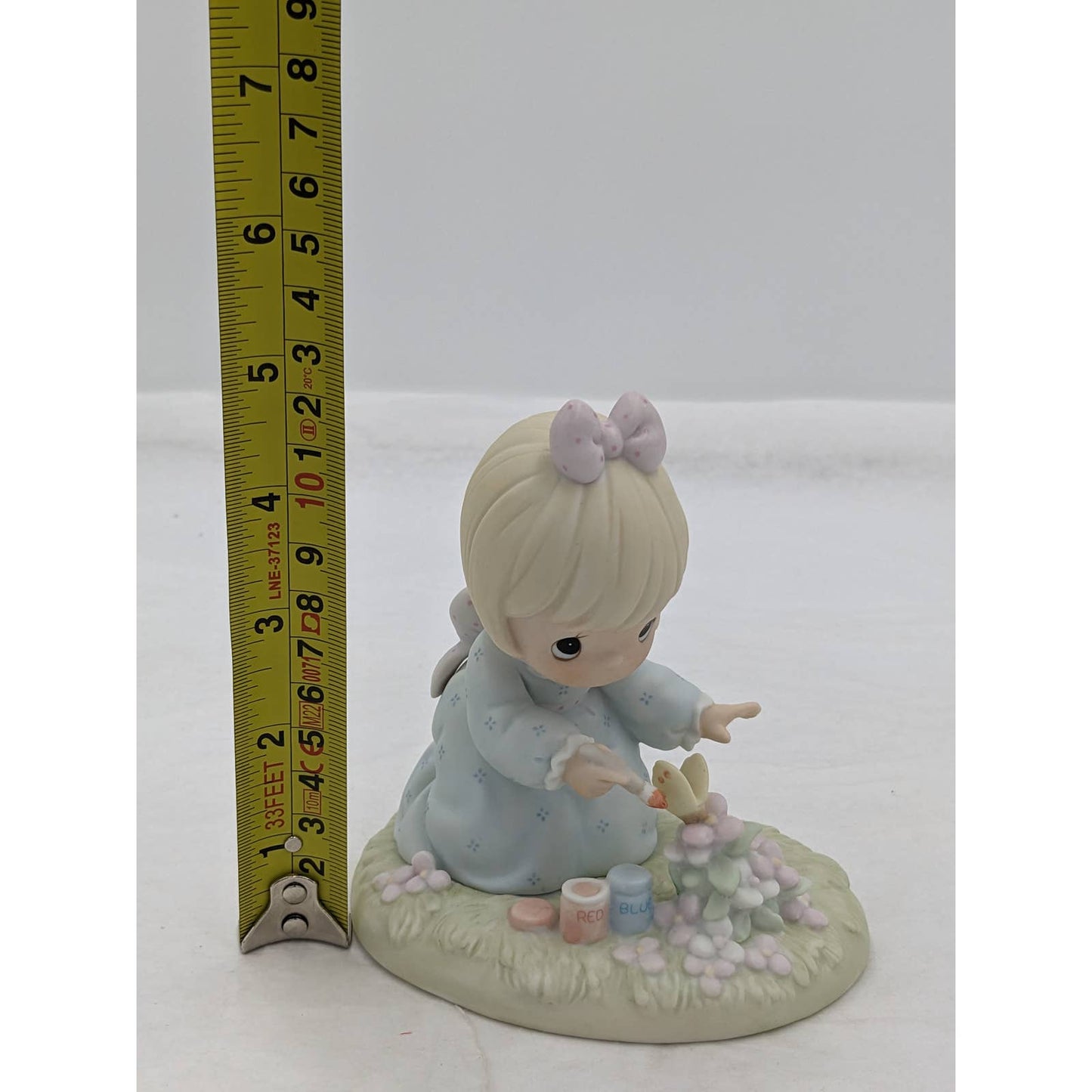 Precious Moments Members Only Figurine God Bless You For Touching My Life W/Box