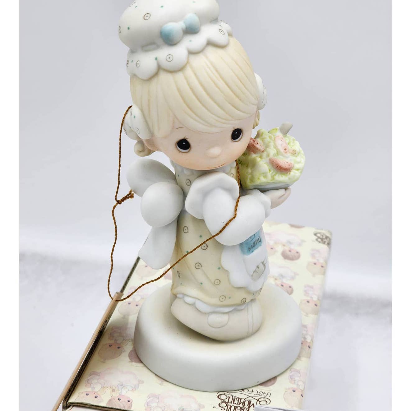 Precious Moments Figurine There Is Joy In Serving Jesus E-7157 Vintage Box Tags